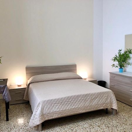 Velletri Bed & Breakfast Noto Exterior foto